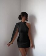 Juoda klasikinė suknelė - Image 2