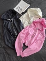 Laisvalaikio kostiumas