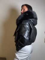 Šilta striukė su kailiu - Image 2