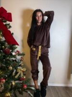 Veliūriniai kostiumai - Image 2